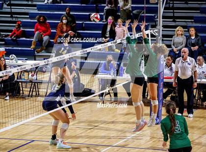 Thumbnail 2 in St. Pius X Catholic vs. Greenbrier (GHSA 5A Championship) photogallery.