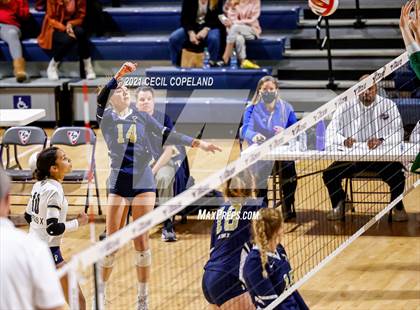 Thumbnail 1 in St. Pius X Catholic vs. Greenbrier (GHSA 5A Championship) photogallery.