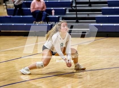 Thumbnail 1 in St. Pius X Catholic vs. Greenbrier (GHSA 5A Championship) photogallery.