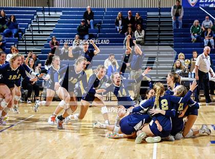 Thumbnail 2 in St. Pius X Catholic vs. Greenbrier (GHSA 5A Championship) photogallery.