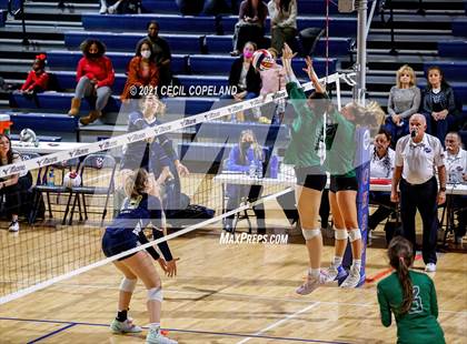 Thumbnail 3 in St. Pius X Catholic vs. Greenbrier (GHSA 5A Championship) photogallery.