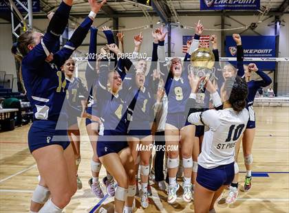 Thumbnail 2 in St. Pius X Catholic vs. Greenbrier (GHSA 5A Championship) photogallery.