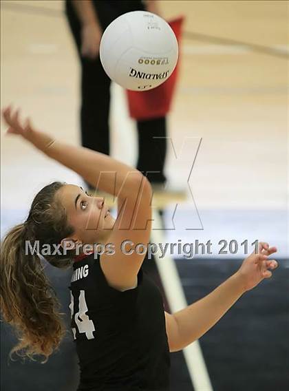 Thumbnail 2 in Redondo Union vs. Santa Ynez (Archbishop Mitty Invitational Tournament) photogallery.