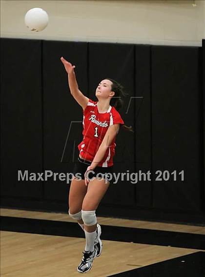 Thumbnail 2 in Redondo Union vs. Santa Ynez (Archbishop Mitty Invitational Tournament) photogallery.