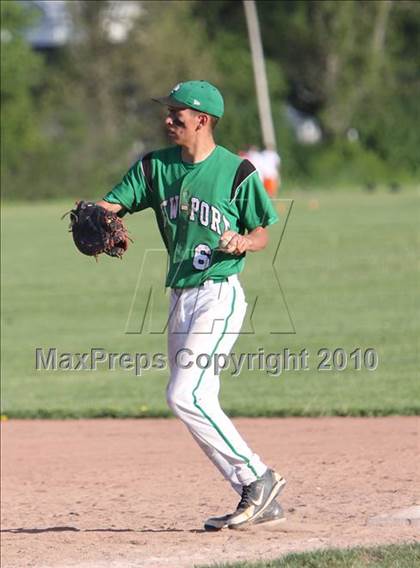 Thumbnail 3 in Lewiston-Porter @ Amherst Central photogallery.