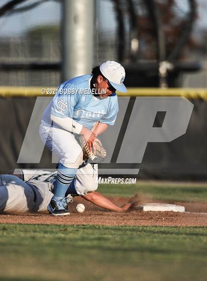Thumbnail 1 in Reedley @ Clovis North photogallery.