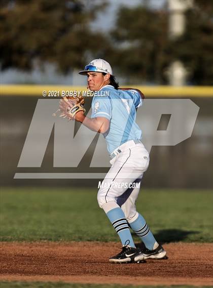 Thumbnail 3 in Reedley @ Clovis North photogallery.