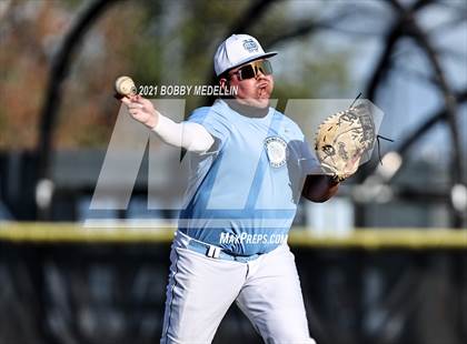 Thumbnail 1 in Reedley @ Clovis North photogallery.