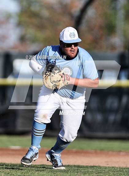 Thumbnail 2 in Reedley @ Clovis North photogallery.