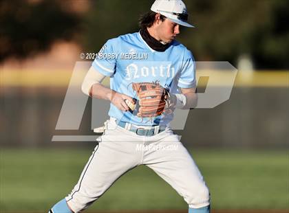 Thumbnail 2 in Reedley @ Clovis North photogallery.