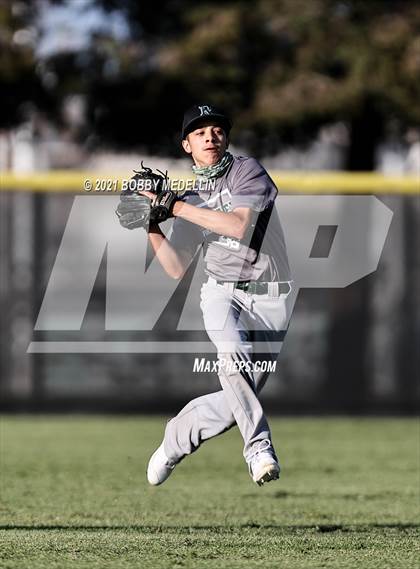 Thumbnail 1 in Reedley @ Clovis North photogallery.