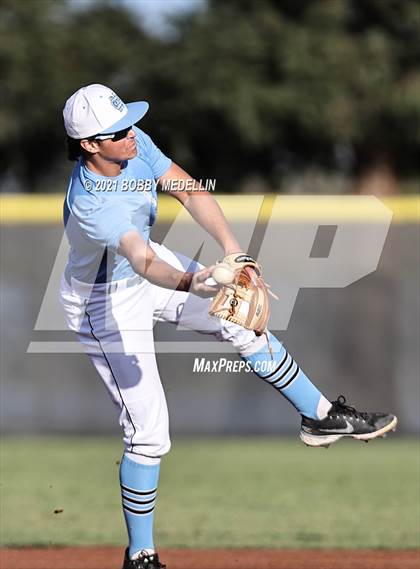 Thumbnail 2 in Reedley @ Clovis North photogallery.