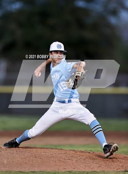 Thumbnail 2 in Reedley @ Clovis North photogallery.