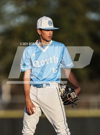 Thumbnail 1 in Reedley @ Clovis North photogallery.