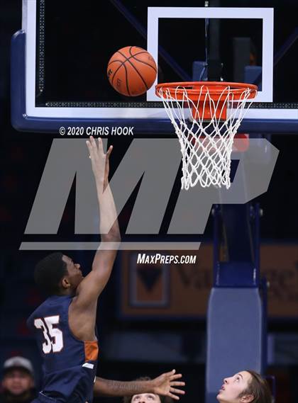 Thumbnail 2 in Cienega vs. Casteel (MLK Basketball Classic) photogallery.