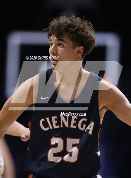 Thumbnail 2 in Cienega vs. Casteel (MLK Basketball Classic) photogallery.