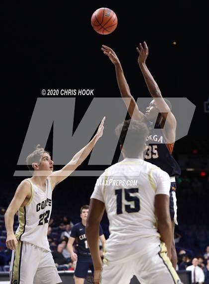 Thumbnail 2 in Cienega vs. Casteel (MLK Basketball Classic) photogallery.