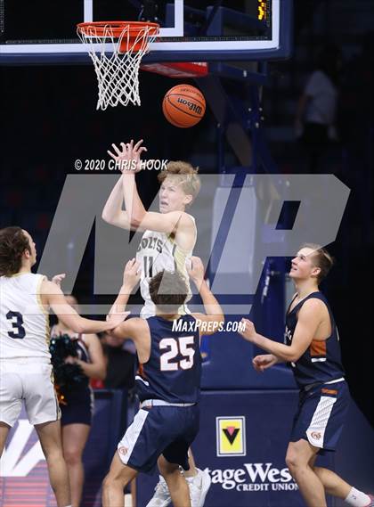 Thumbnail 2 in Cienega vs. Casteel (MLK Basketball Classic) photogallery.