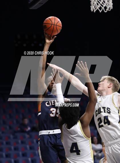 Thumbnail 2 in Cienega vs. Casteel (MLK Basketball Classic) photogallery.