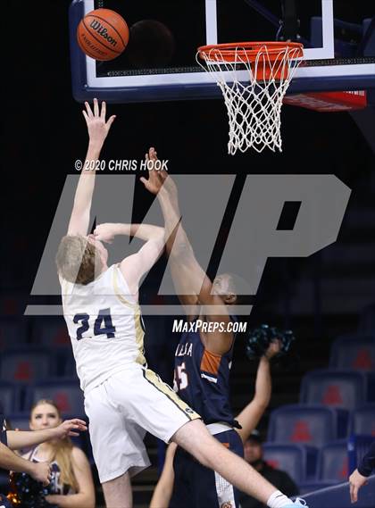 Thumbnail 2 in Cienega vs. Casteel (MLK Basketball Classic) photogallery.