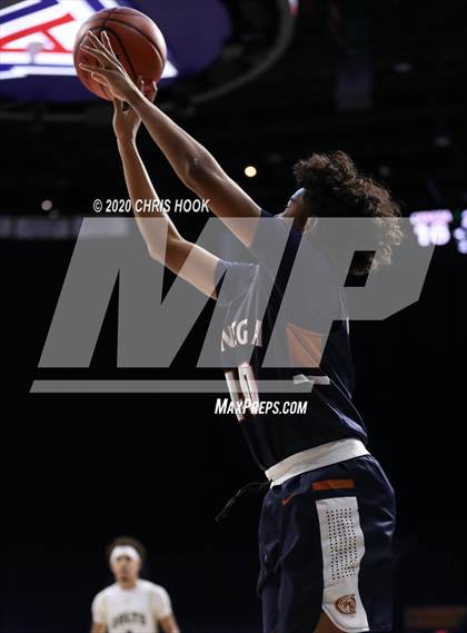 Thumbnail 2 in Cienega vs. Casteel (MLK Basketball Classic) photogallery.