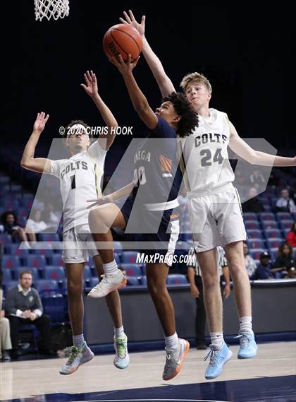Thumbnail 3 in Cienega vs. Casteel (MLK Basketball Classic) photogallery.