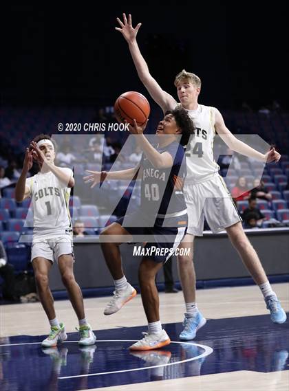Thumbnail 2 in Cienega vs. Casteel (MLK Basketball Classic) photogallery.
