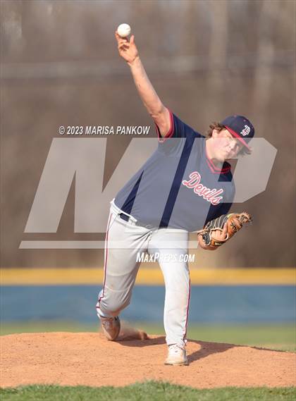 Thumbnail 3 in Bishop Grimes vs Pulaski photogallery.