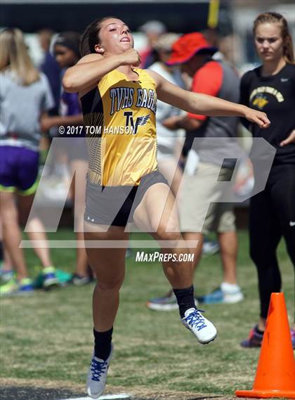 Thumbnail 3 in R2J Invititational photogallery.