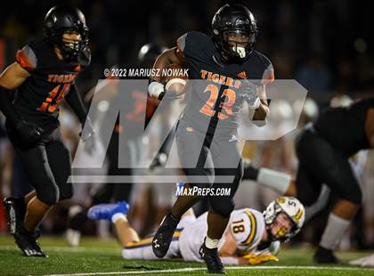 Thumbnail 1 in Saline vs  Belleville (MHSAA District Final) photogallery.