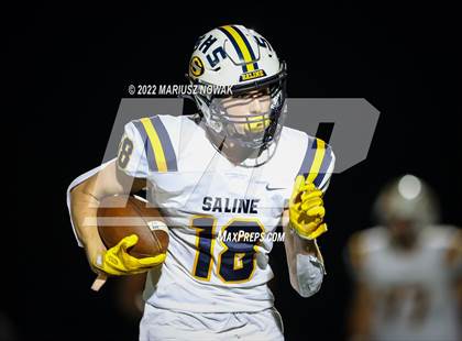 Thumbnail 3 in Saline vs  Belleville (MHSAA District Final) photogallery.