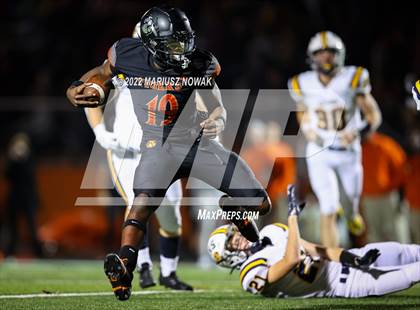 Thumbnail 3 in Saline vs  Belleville (MHSAA District Final) photogallery.
