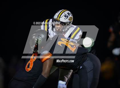 Thumbnail 3 in Saline vs  Belleville (MHSAA District Final) photogallery.