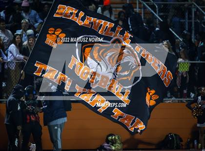 Thumbnail 2 in Saline vs  Belleville (MHSAA District Final) photogallery.