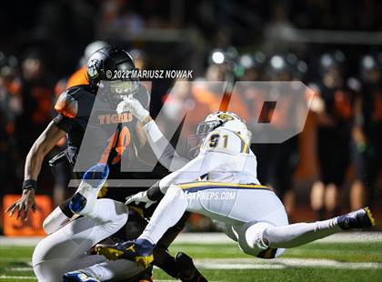 Thumbnail 1 in Saline vs  Belleville (MHSAA District Final) photogallery.