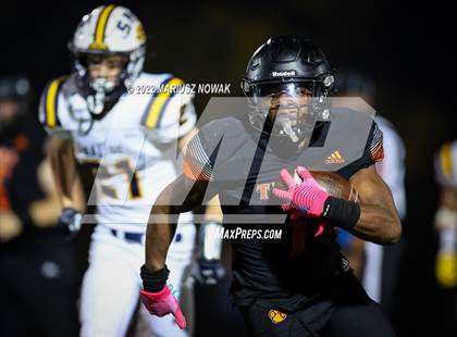 Thumbnail 3 in Saline vs  Belleville (MHSAA District Final) photogallery.