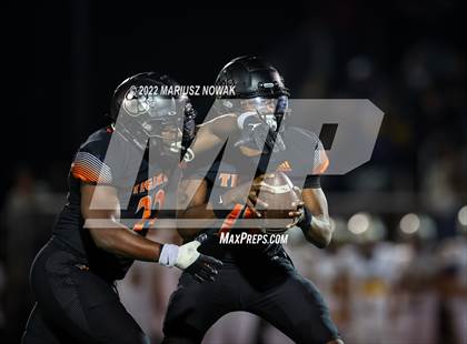 Thumbnail 1 in Saline vs  Belleville (MHSAA District Final) photogallery.