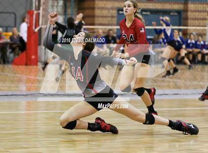 Thumbnail 2 in Assumption vs Sam Houston (LHSAA Division II Quarterfinal Playoff) photogallery.