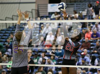 Thumbnail 1 in Assumption vs Sam Houston (LHSAA Division II Quarterfinal Playoff) photogallery.