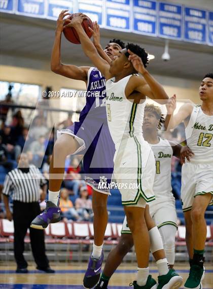 Thumbnail 2 in Notre Dame vs. Darlington photogallery.