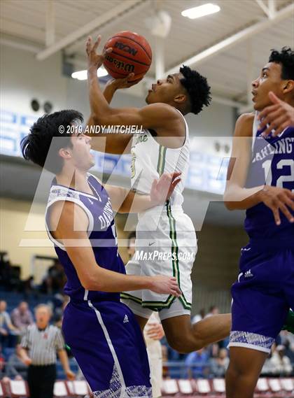 Thumbnail 3 in Notre Dame vs. Darlington photogallery.