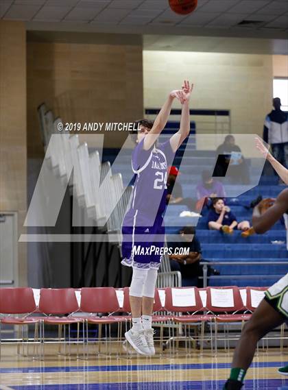 Thumbnail 2 in Notre Dame vs. Darlington photogallery.