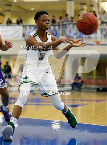 Thumbnail 3 in Notre Dame vs. Darlington photogallery.