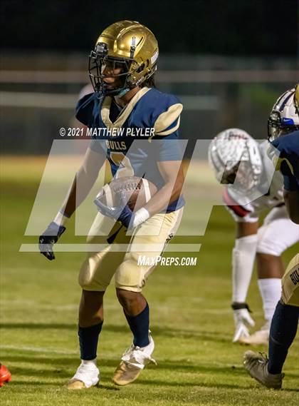 Thumbnail 3 in Terry Sanford @ E.E. Smith photogallery.