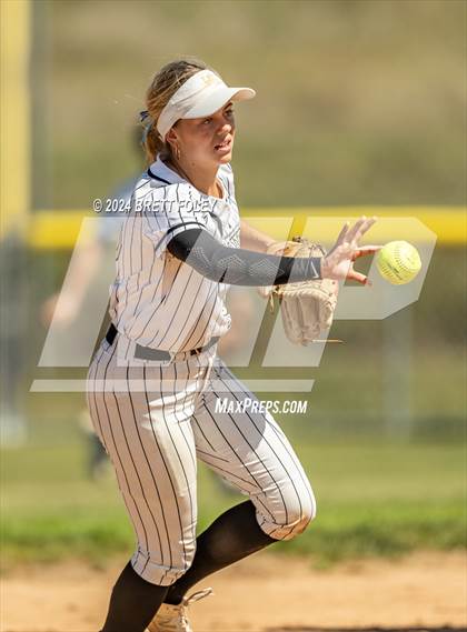 Thumbnail 2 in Kearney @ Lincoln Southeast photogallery.