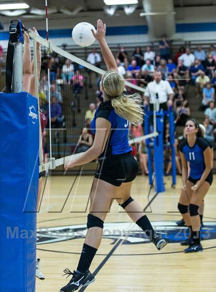 Thumbnail 3 in Palm Harbor University @ East Lake photogallery.