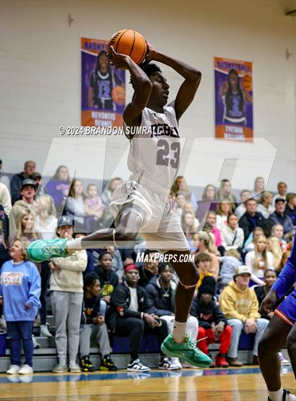 Thumbnail 3 in Chilton County vs Thorsby (Chilton County Tournament) photogallery.