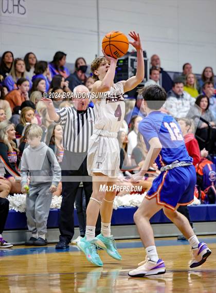 Thumbnail 2 in Chilton County vs Thorsby (Chilton County Tournament) photogallery.