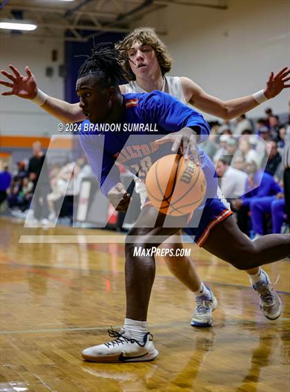 Thumbnail 3 in Chilton County vs Thorsby (Chilton County Tournament) photogallery.