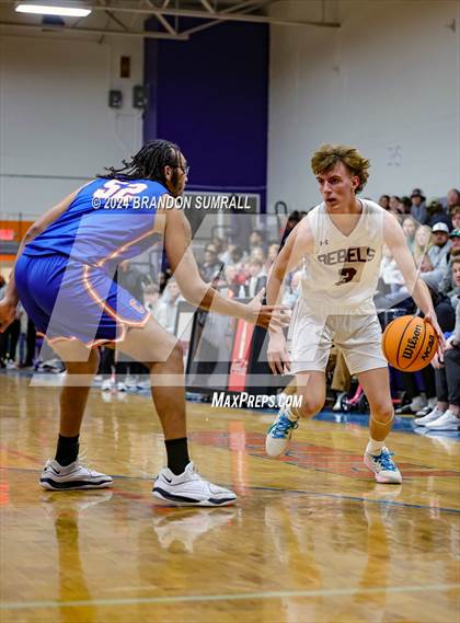 Thumbnail 2 in Chilton County vs Thorsby (Chilton County Tournament) photogallery.